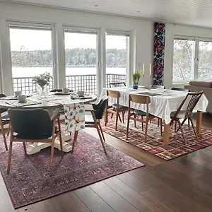  Villa The Luxurious Lakeview Near