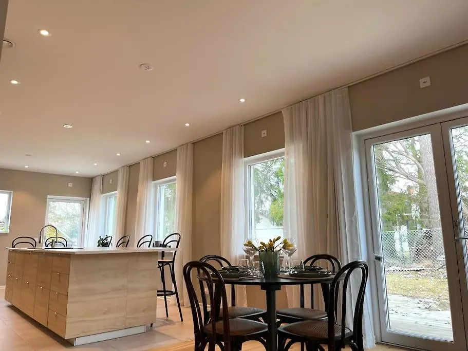 Luxury Villa With Jacuzzi Stockholm