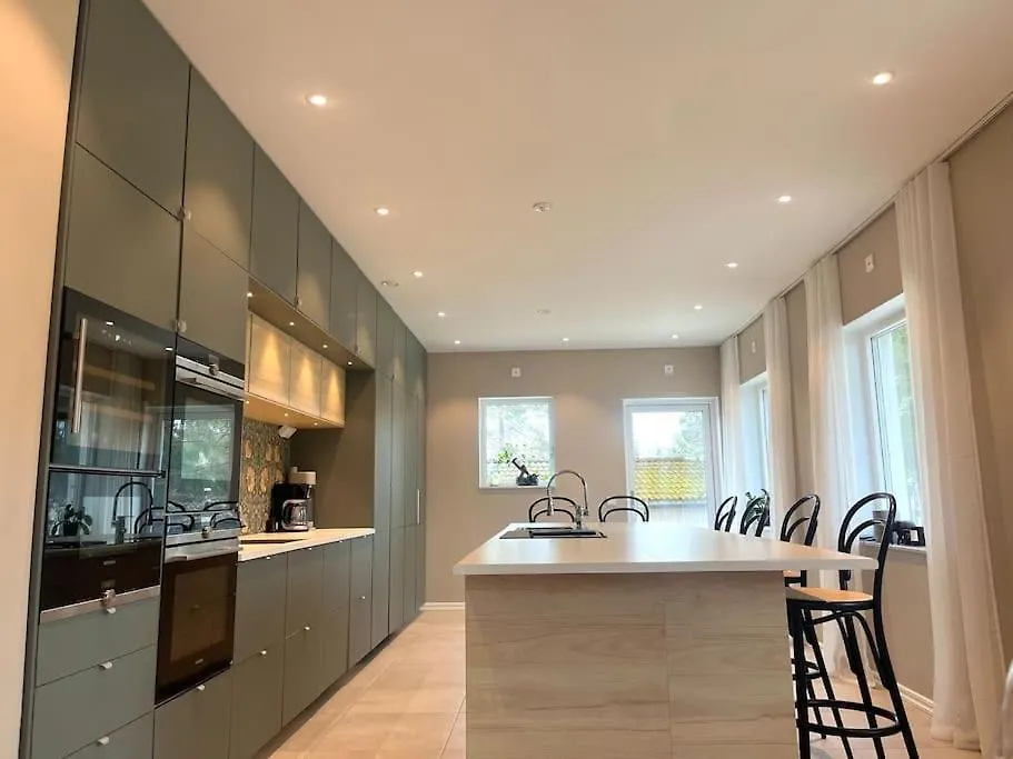 Luxury Villa With Jacuzzi Stockholm 0*,  Zweden