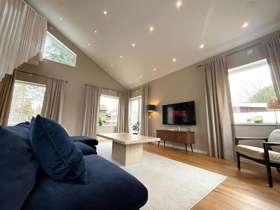 Luxury Villa With Jacuzzi Stockholm